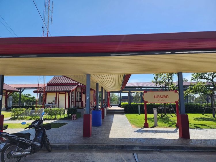 ใช่ ขายที่ดิน 2-0-19 ไร่เพียง 9.9 แสน ใกล้สถานีรถไฟ รูปที่ 4