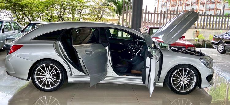 Mercedes-Benz CLA-Class 2015 CLA250 AMG Sedan เบนซิน เกียร์อัตโนมัติ เทา รูปที่ 4