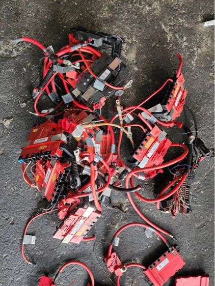 ขั้วบวก ขั้วลบ แบตเตอร์รี่ BMW E90 E60 F10 F25 F30 X1 X3 X5 320i 323i 325i 320D 520i 520D 525D 523i 525i 528i อื่นๆ รูปที่ 7