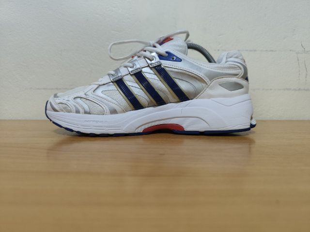 Adidas Neo 42.0 26.5 แท้ มือสอง รูปที่ 3