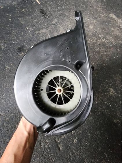 พัดลมแอร์ BMW E60 รูปที่ 10