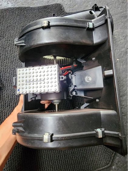 พัดลมแอร์ BMW E60 รูปที่ 7