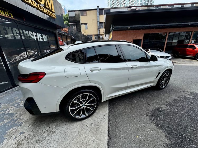 BMW X4 2023 2.0 xDrive20d M Sport 4WD Utility-car ดีเซล ไม่ติดแก๊ส เกียร์อัตโนมัติ ขาว รูปที่ 3