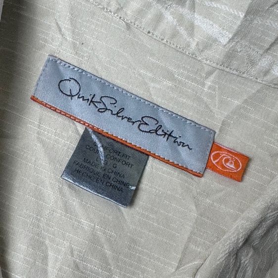 เสื้อเชิ้ต​ Quiksilver Edition ผ้าดีมาก มีลายปักต้อนมะพร้าว​ Size L  รูปที่ 4