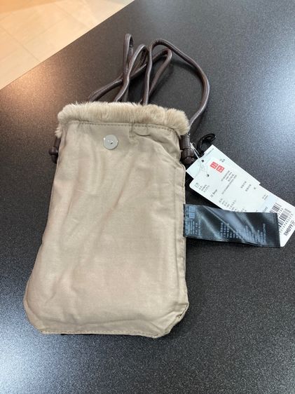 Uniqlo กระเป๋าสะพายข้าง รูปที่ 4