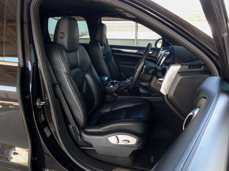 Porsche Cayenne 2012 3.0 Diesel 4WD Utility-car ดีเซล ไม่ติดแก๊ส เกียร์อัตโนมัติ ดำ รูปที่ 3