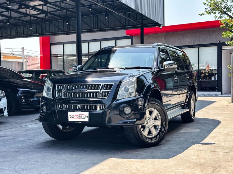 รถ Isuzu MU-7 3.0 Primo Super Titanium สี ดำ