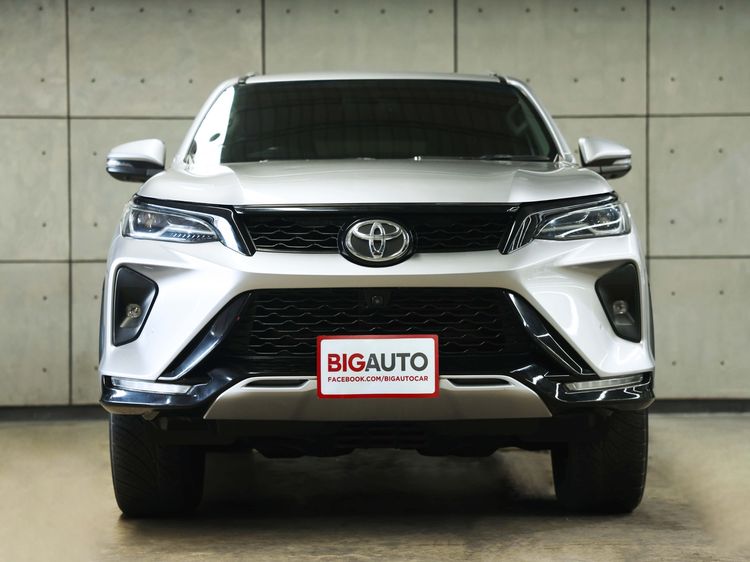Toyota Fortuner 2022 2.4 Leader V 4WD Utility-car ดีเซล ไม่ติดแก๊ส เกียร์อัตโนมัติ บรอนซ์เงิน รูปที่ 4