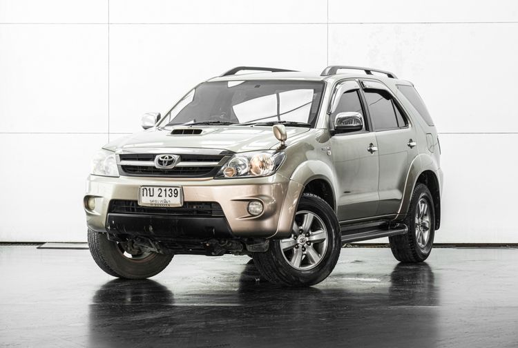 Toyota Fortuner 2006 3.0 V 4WD Utility-car ดีเซล ไม่ติดแก๊ส เกียร์อัตโนมัติ น้ำตาล รูปที่ 2