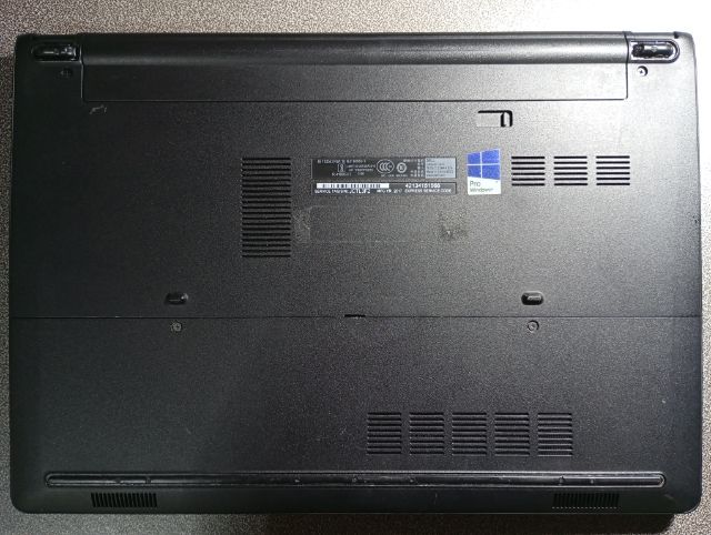 DELL Latitude 3470 Core i5 gen6
Ram 4 GB  SSD 120 GB
การ์ดจอแยก เครื่องสวยเหมือนใหม่ รูปที่ 8