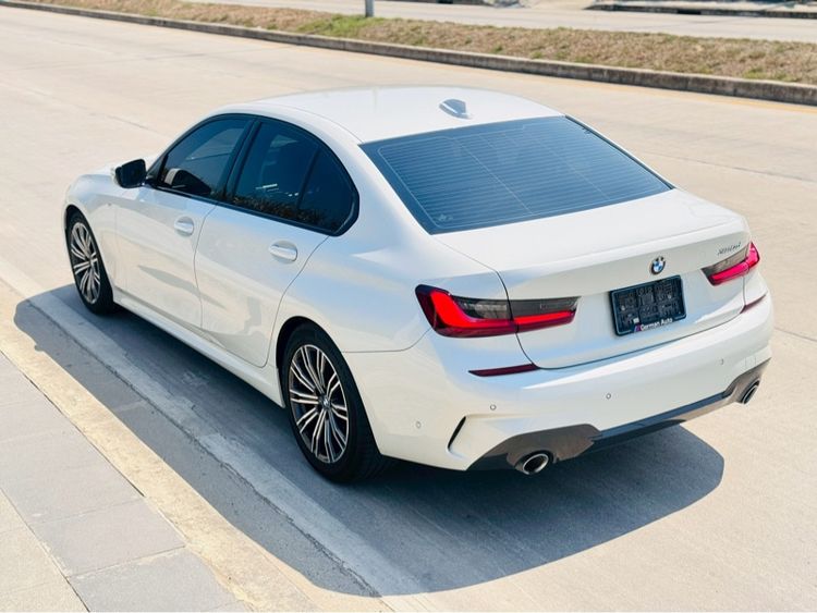 BMW Series 3 2022 320d Sedan ดีเซล ไม่ติดแก๊ส เกียร์อัตโนมัติ ขาว รูปที่ 4