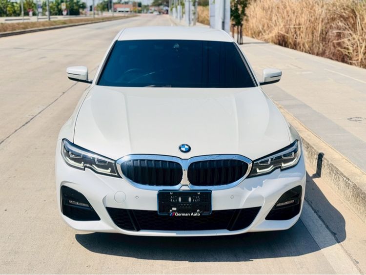 BMW Series 3 2022 320d Sedan ดีเซล ไม่ติดแก๊ส เกียร์อัตโนมัติ ขาว รูปที่ 3