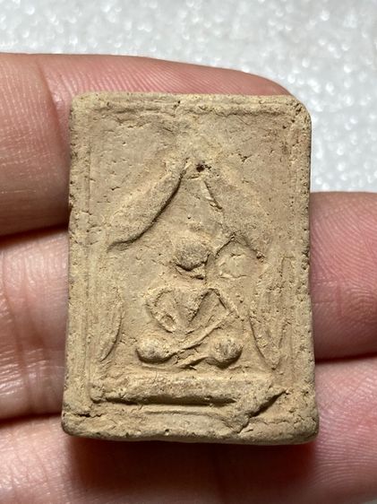 พระสมเด็จแหวกม่าน