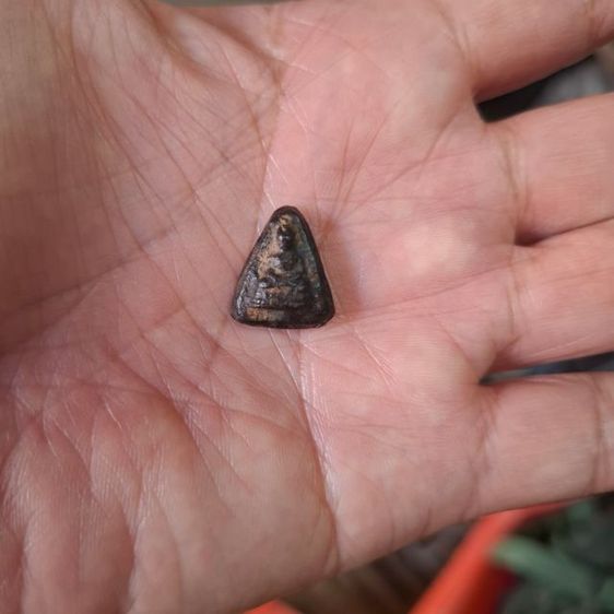 พระเนื้อผงคลุกรักเก่าไม่รู้ที่ รูปที่ 5