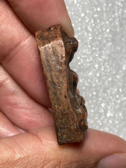 พระผงสุพรรณเนื้อดิน รูปที่ 4