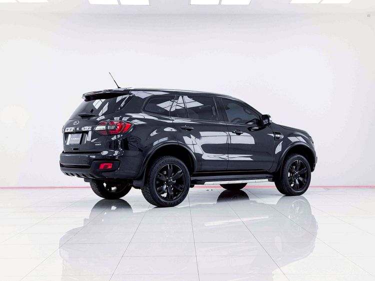 Ford Everest 2017 3.2 Titanium+ 4WD Utility-car ดีเซล ไม่ติดแก๊ส เกียร์อัตโนมัติ ดำ รูปที่ 4