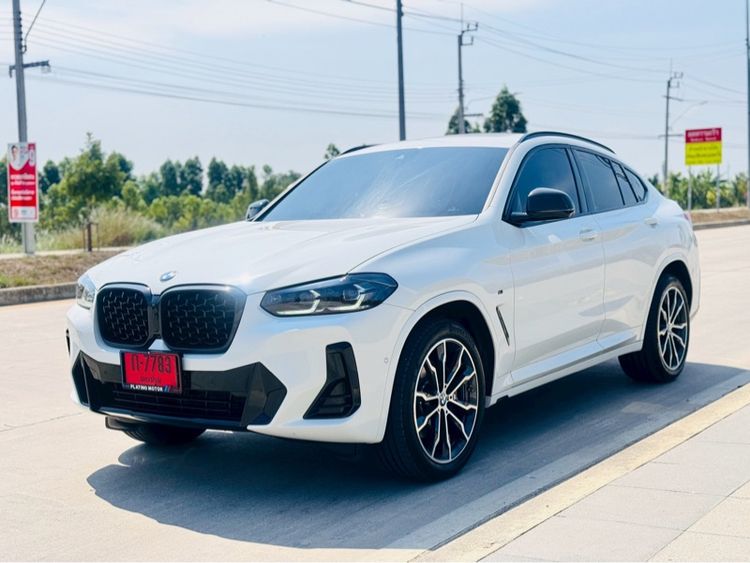 รถ BMW X4 2.0 xDrive20d M Sport 4WD สี ขาว