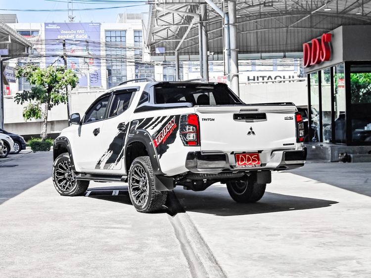 Mitsubishi Triton 2021 2.4 ATHLETE Pickup ดีเซล เกียร์อัตโนมัติ ขาว รูปที่ 3