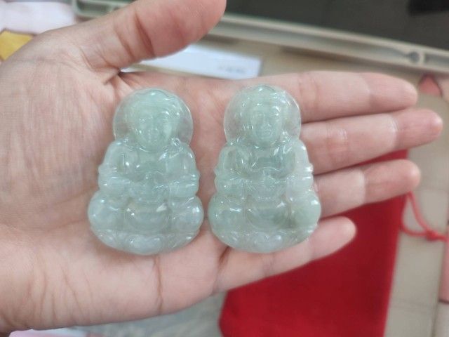 หยกพม่าแท้ แกะสลักเจ้าแม่กวนอิม รูปที่ 2