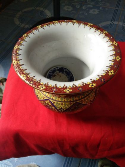 เครื่องเบญจรงค์