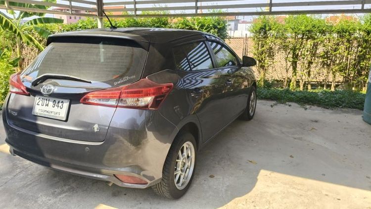 Toyota Yaris 2021 1.2 Entry Sedan เบนซิน ไม่ติดแก๊ส เกียร์อัตโนมัติ เทา รูปที่ 2