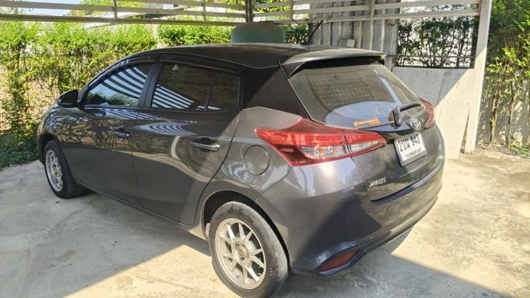 Toyota Yaris 2021 1.2 Entry Sedan เบนซิน ไม่ติดแก๊ส เกียร์อัตโนมัติ เทา รูปที่ 3
