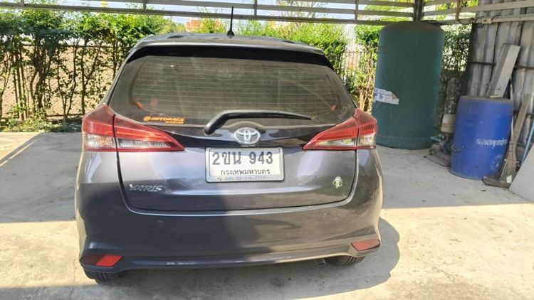 Toyota Yaris 2021 1.2 Entry Sedan เบนซิน ไม่ติดแก๊ส เกียร์อัตโนมัติ เทา รูปที่ 4