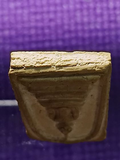 พระสมเด็จวัดระฆัง รุ่นเเรก สภาพสวยมากดั่งเเรกสร้าง องค์แชมป์โลก พระถูกเก็บอยู่ตู้เซฟบ้านคุณหลวงเก่าสมัยรัชกาลที่5 มายาวนาน ได้แบ่งปันมาครับ รูปที่ 7