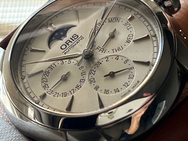 รับเทรด รุ่นท๊อป Oris Complicate Moonphase Automatic สาย 3เส้น รูปที่ 9