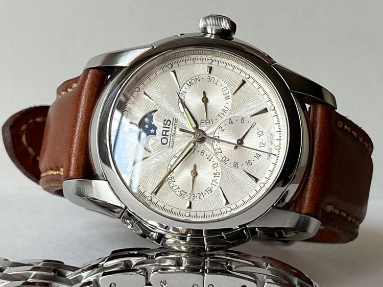 รับเทรด รุ่นท๊อป Oris Complicate Moonphase Automatic สาย 3เส้น รูปที่ 10
