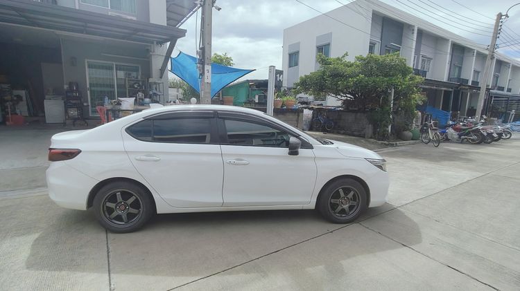 Honda City 2020 1.0 V Sedan เบนซิน เกียร์อัตโนมัติ ขาว รูปที่ 2
