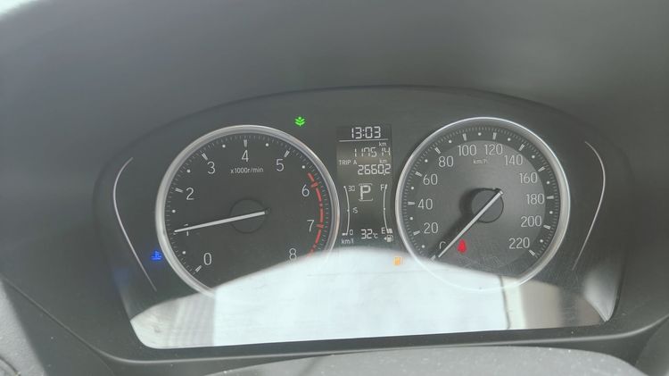 รถ Honda City 1.0 V สี ขาว