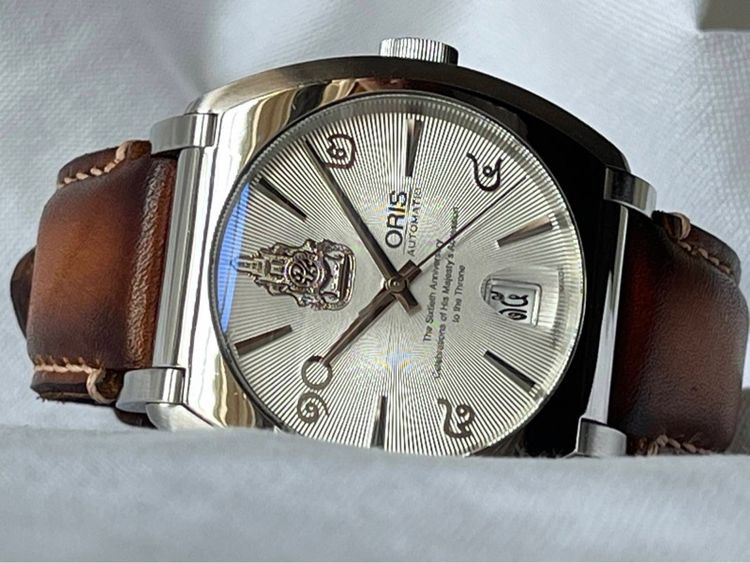 รับเทรด Oris 60ปีครองราชย์ 999 เรือน