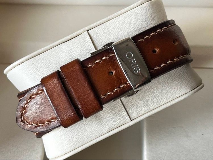 รับเทรด Oris 60ปีครองราชย์ 999 เรือน รูปที่ 13