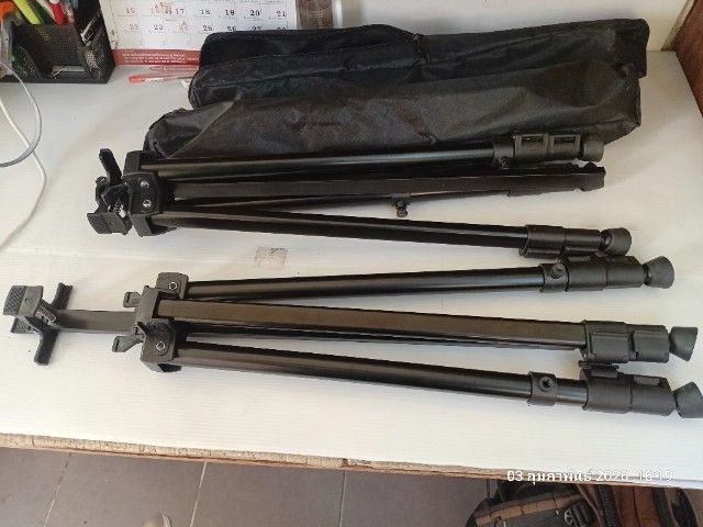 ขาตั้งกล้องยืดหดได้ ( มี 2 ชุด ) รูปที่ 11