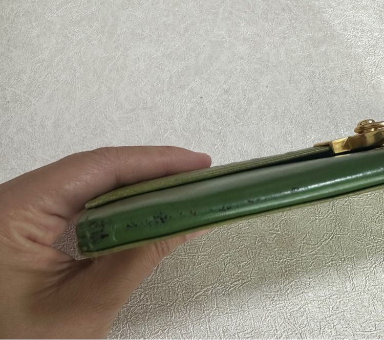 Givenchy Long Wallet กระเป๋าสตางค์ทรงยาว มือสองแท้ สีเขียวเหนี่ยวทรัพย์ รูปที่ 11