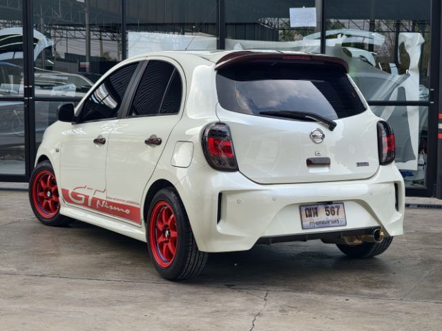 Nissan March 2013 1.2 EL Sport Version Sedan เบนซิน ไม่ติดแก๊ส เกียร์อัตโนมัติ ขาว รูปที่ 4