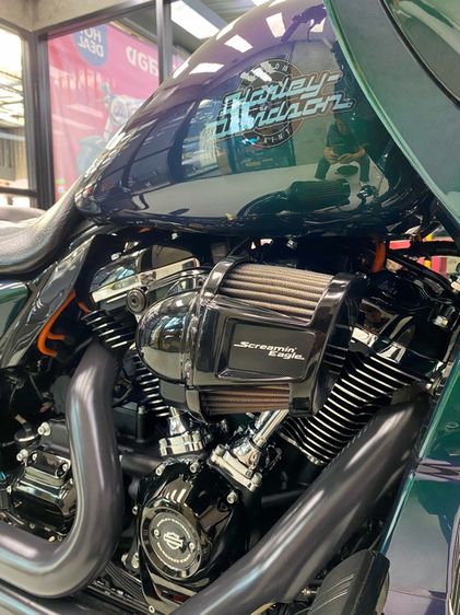 Harley-Davidson Road Glide Special 2021 สีพิเศษ Snake Venom รูปที่ 16