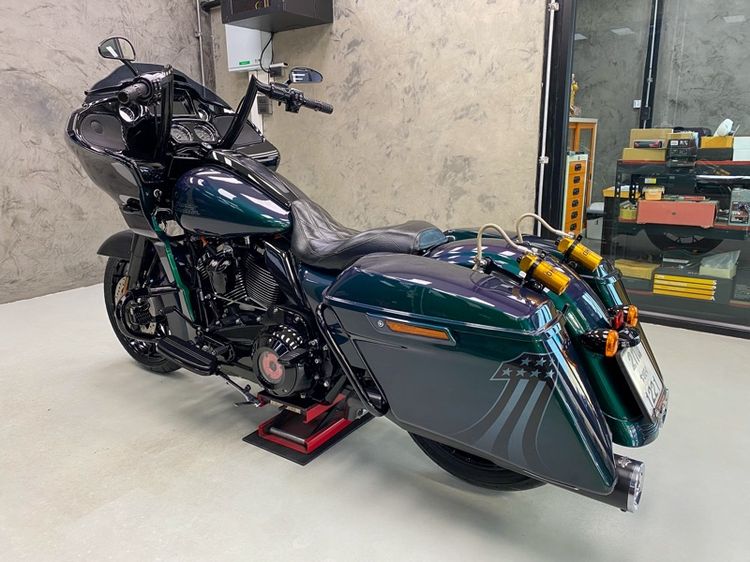 Harley-Davidson Road Glide Special 2021 สีพิเศษ Snake Venom รูปที่ 5
