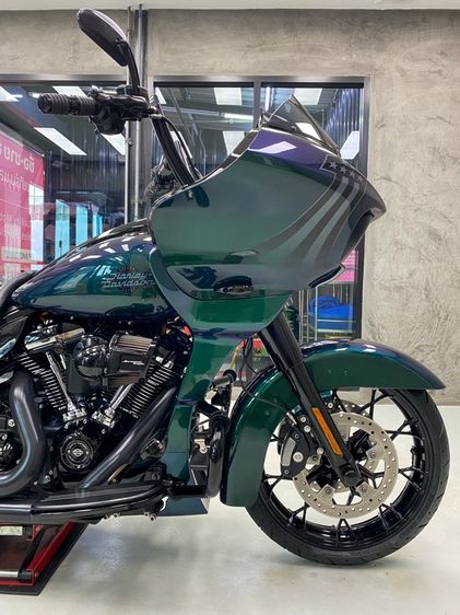 Harley-Davidson Road Glide Special 2021 สีพิเศษ Snake Venom รูปที่ 15