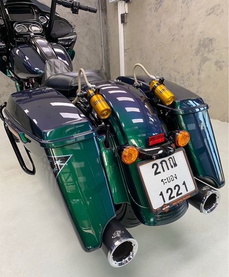 Harley-Davidson Road Glide Special 2021 สีพิเศษ Snake Venom รูปที่ 10