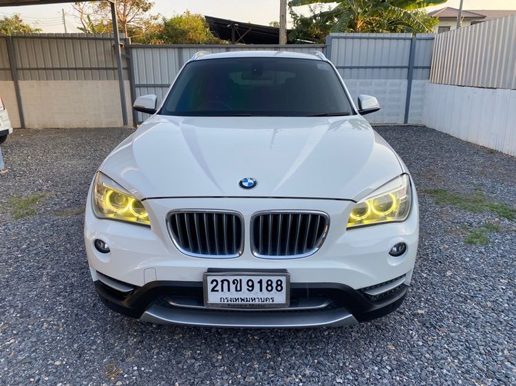 รถ BMW X1 2.0 sDrive18i สี ขาว