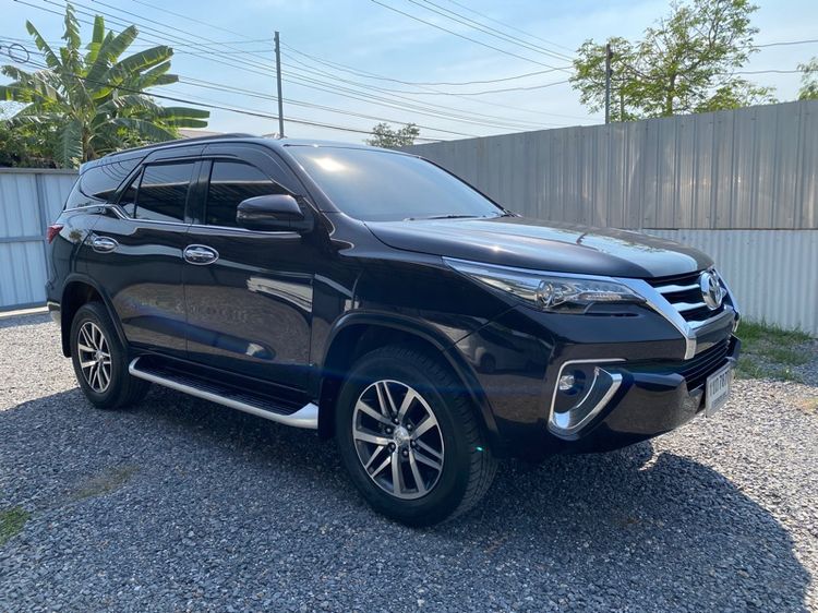 Toyota Fortuner 2017 2.4 V Utility-car ดีเซล ไม่ติดแก๊ส เกียร์อัตโนมัติ น้ำตาล รูปที่ 3