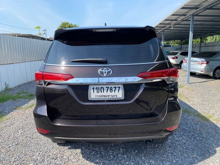 Toyota Fortuner 2017 2.4 V Utility-car ดีเซล ไม่ติดแก๊ส เกียร์อัตโนมัติ น้ำตาล รูปที่ 2