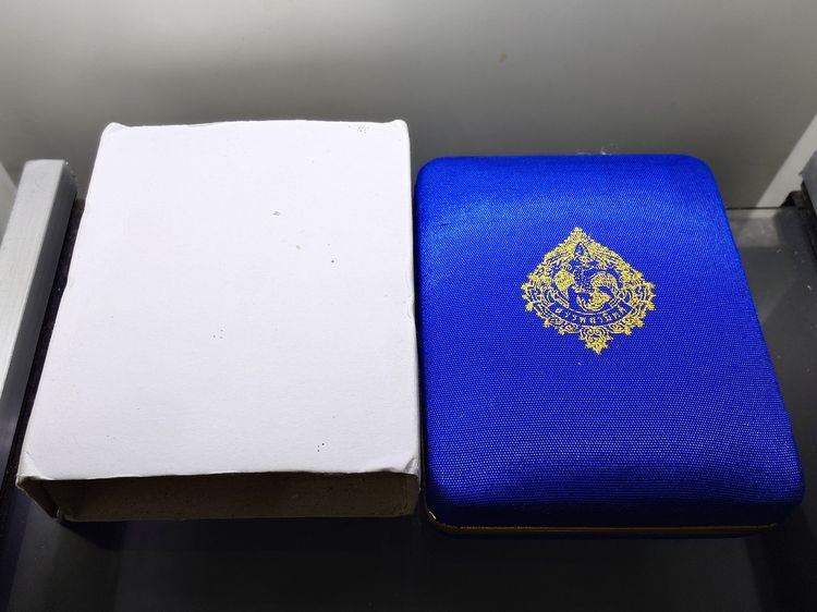 พระธนบดีมหาเศรษฐี เจ้าพ่อโรงต้ม กรมสรรพสามิต เนื้อเงิน พิธีเทวาภิเษก ณ วัดไตรมิตรฯ พ.ศ.2560 กล่องเดิม รูปที่ 7