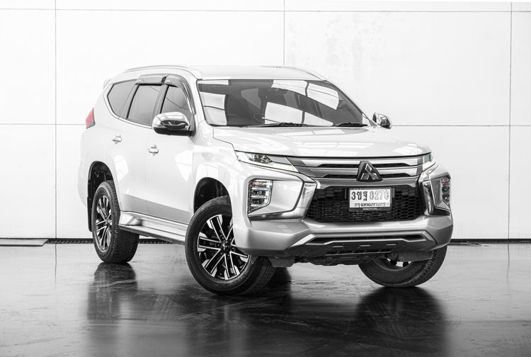 รถ Mitsubishi Pajero Sport 2.4 GT Plus สี เทา