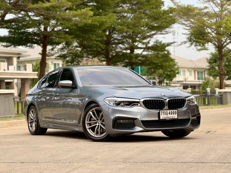 BMW Series 5 2022 520d Sedan ดีเซล ไม่ติดแก๊ส เกียร์อัตโนมัติ เทา รูปที่ 3