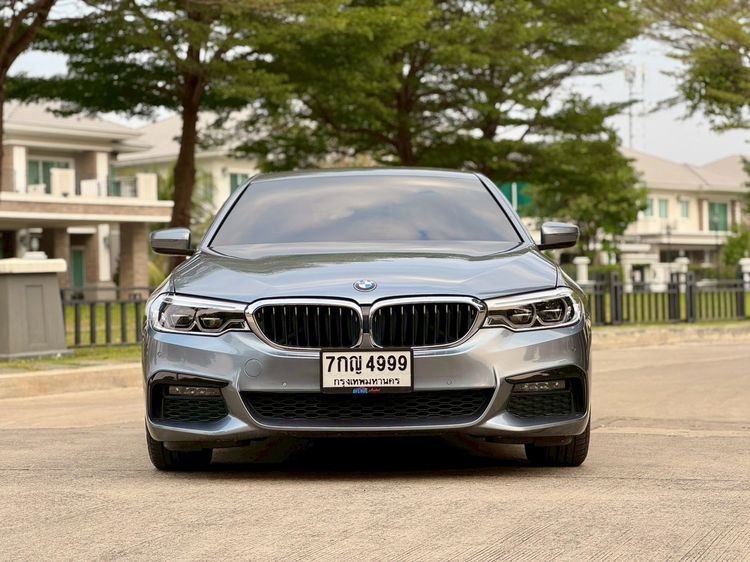 BMW Series 5 2022 520d Sedan ดีเซล ไม่ติดแก๊ส เกียร์อัตโนมัติ เทา รูปที่ 2