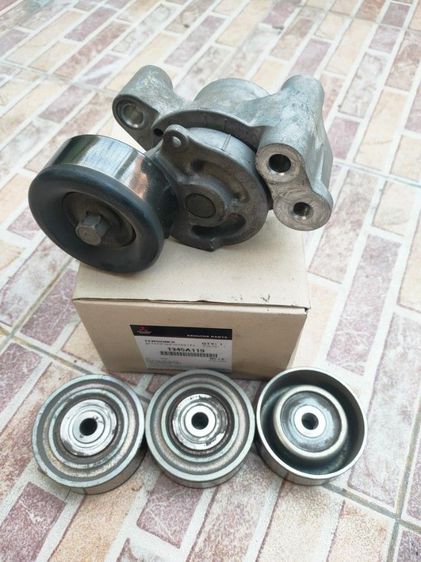 ลูกรอกสายพานไดชาร์จ ไทรทัน2019