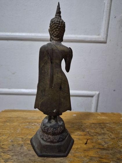 พระปางยืนประทานพร รูปที่ 3